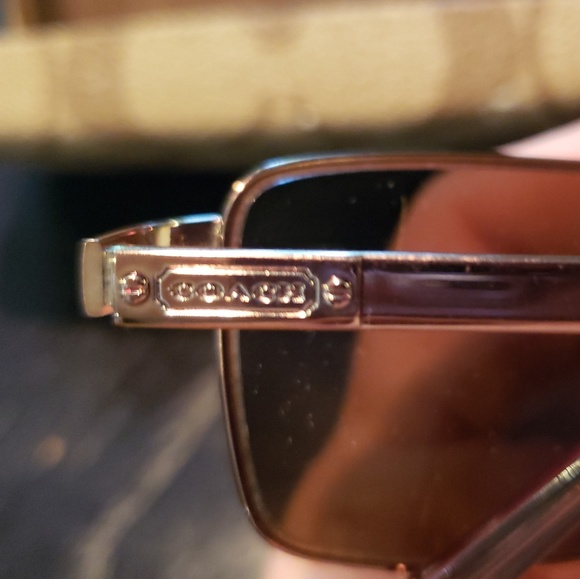 Coach sunglasses - Picture 2 of 5